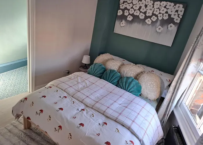 Quirky 1 Bed Maisonette